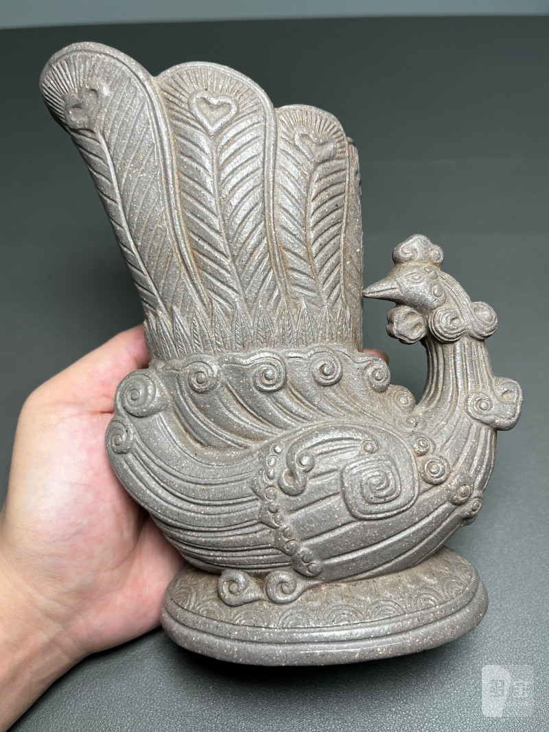 清早期  清灰砂凤首型笔筒 - 图7